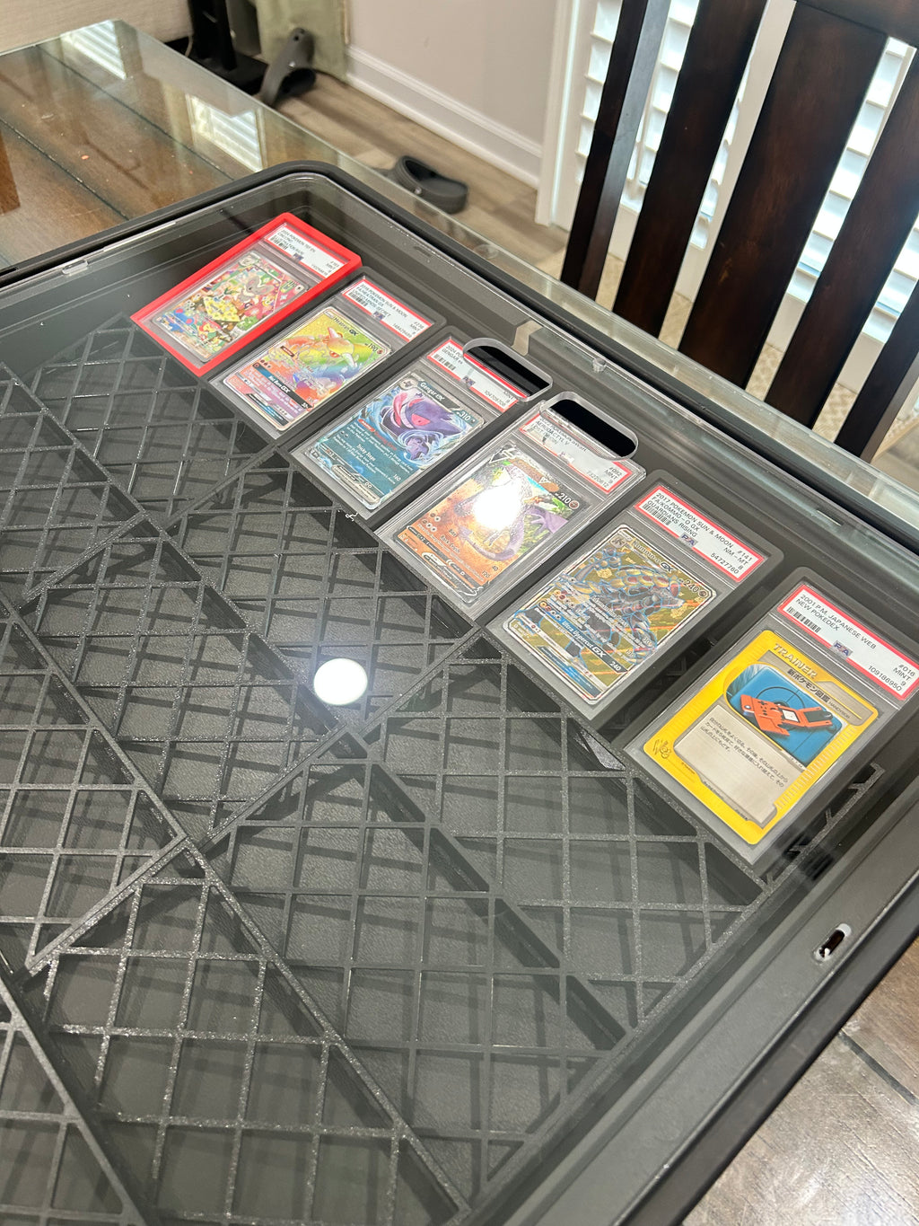 Magnetic Zion Case Card Riser - Prakke 2