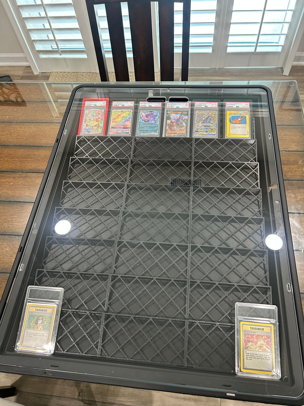 Magnetic Zion Case Card Riser - Prakke 2