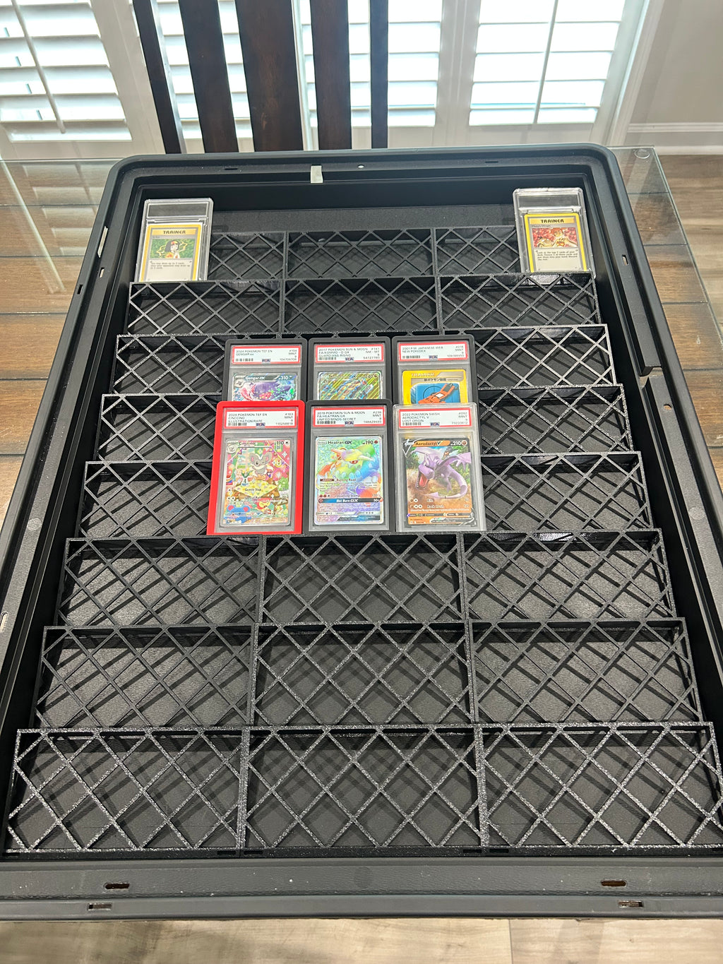 Magnetic Zion Case Card Riser - Prakke 2