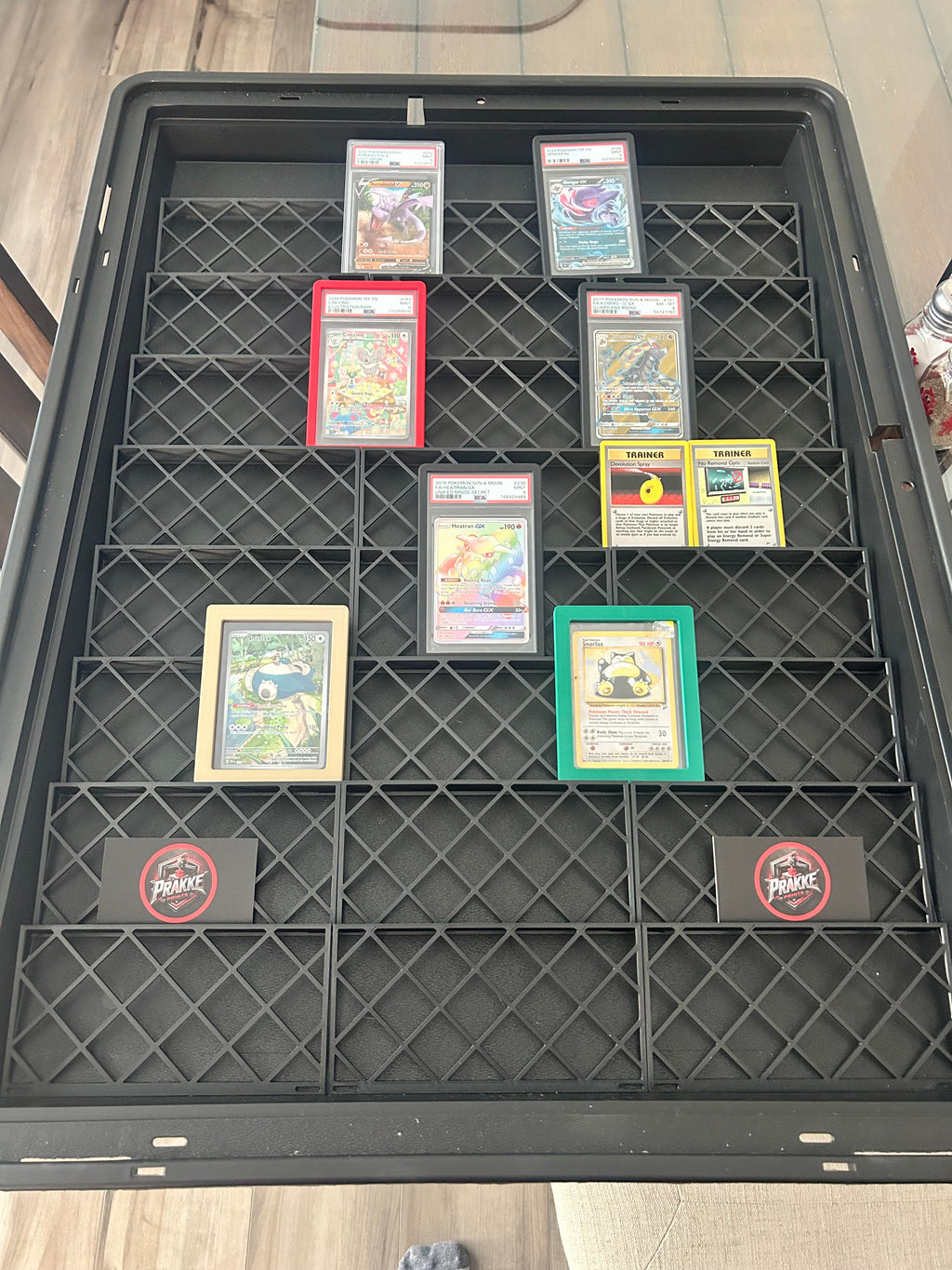 Magnetic Zion Case Card Riser - Prakke 2