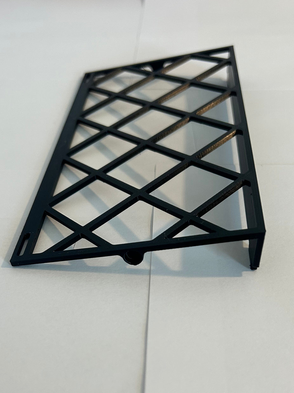 Zion Case Locking Card Riser - Prakke 1