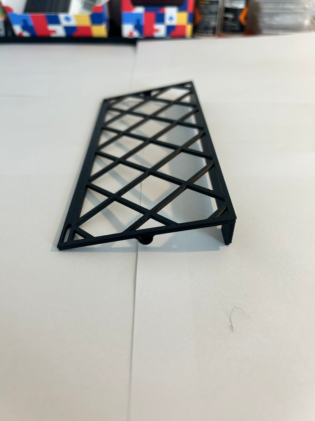 Horizontal Amazon 34 x 22 Case Card Risers - Prakke 3
