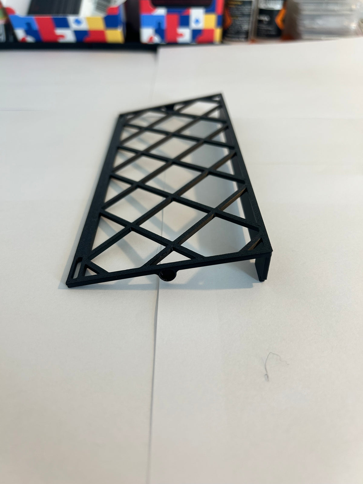 Horizontal Amazon 34 x 22 Case Card Risers - Prakke 3